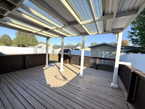 Exterior - 1055 Pinecrest Dr, Rantoul, IL 61866 photo 3 of 6