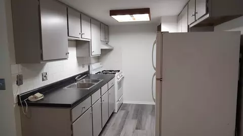 835 Pearson St #108, Des Plaines, IL 60016 photo 2