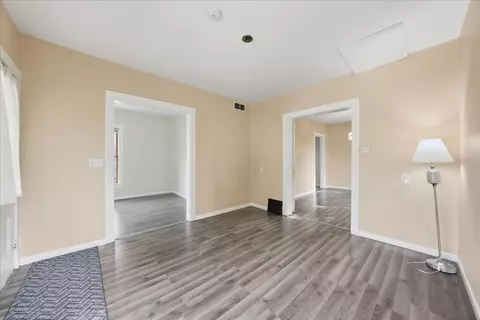 Entry Way - 16 Ivy St, Joliet, IL 60436 photo 1 of 2