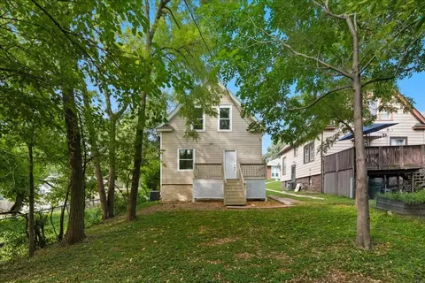 Exterior - 16 Ivy St, Joliet, IL 60436 photo 4 of 4
