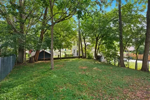 Exterior - 16 Ivy St, Joliet, IL 60436 photo 2 of 4