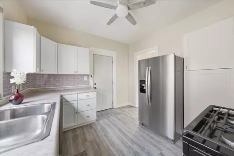 Kitchen - 16 Ivy St, Joliet, IL 60436 photo 2 of 2