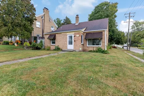 701 Lundvall Ave, Rockford, IL 61107