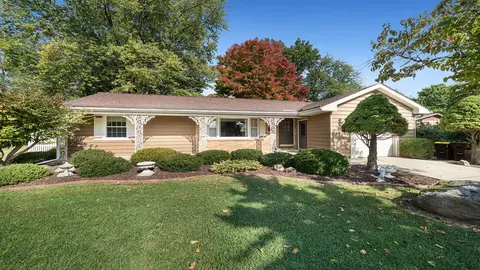 310 Barbara St, Mount Morris, IL 61054