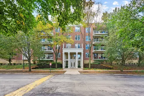 3125 Town Square Dr #201, Rolling Meadows, IL 60008