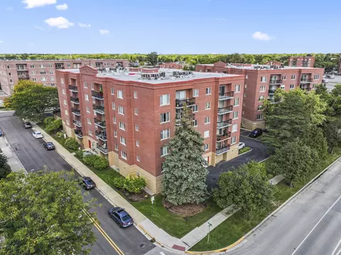1470 Jefferson St #405, Des Plaines, IL 60016