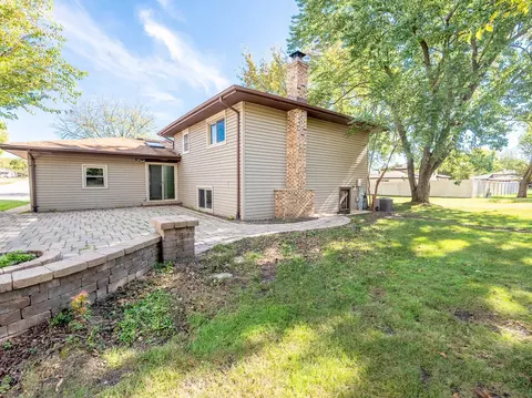 978 Sycamore Ln, Bartlett, IL 60103 photo 18