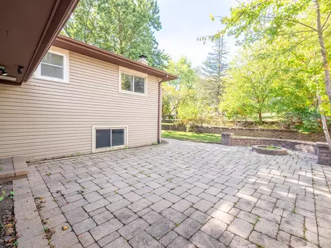 978 Sycamore Ln, Bartlett, IL 60103 photo 17