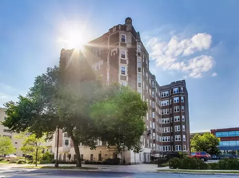 6336 N Sheridan Rd #5B, Chicago, IL 60660