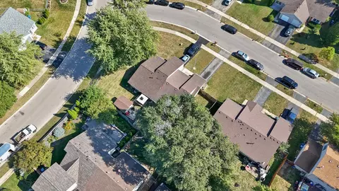 View/Area - 1096 Pheasant Run Ln, Aurora, IL 60504 photo 2 of 6