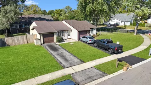 View/Area - 1096 Pheasant Run Ln, Aurora, IL 60504 photo 1 of 6