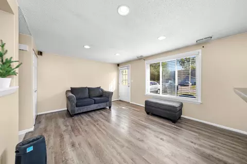 Living - 1096 Pheasant Run Ln, Aurora, IL 60504 photo 1 of 2