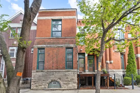 804 E 41st St, Chicago, IL 60653