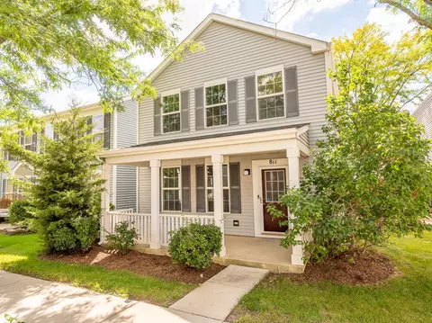 811 Serendipity Dr, Aurora, IL 60504