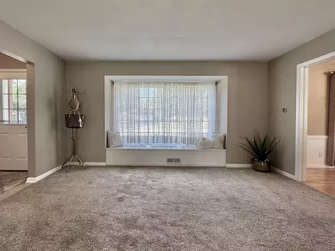 1919 Owens Dr, Bloomington, IL 61701 photo 6