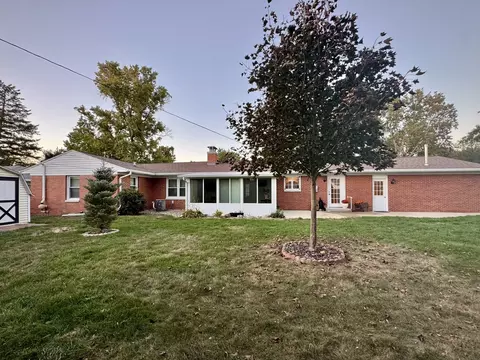 1919 Owens Dr, Bloomington, IL 61701 photo 48