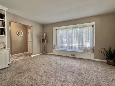 1919 Owens Dr, Bloomington, IL 61701 photo 7