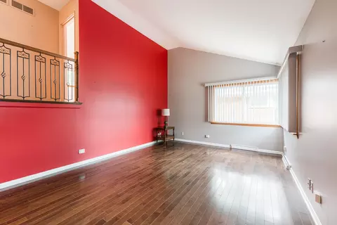 Living - 435 E Park Ave, Elmhurst, IL 60126 photo 2 of 4