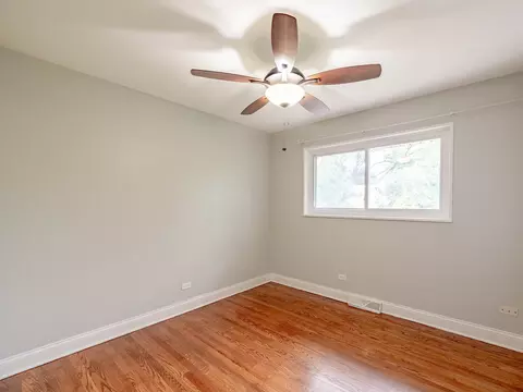 Bedroom - 454 E Park Ave, Elmhurst, IL 60126 photo 3 of 4