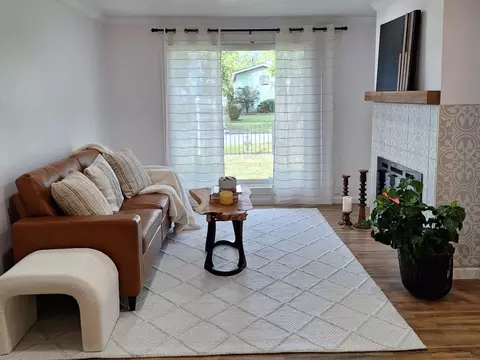 Living - 16519 Honore Ave, Markham, IL 60428 photo 2 of 3