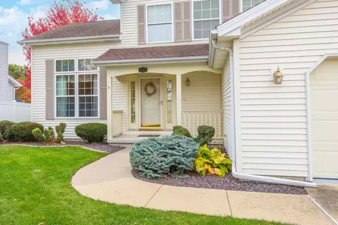 Exterior - 1015 Sawgrass Dr, Normal, IL 61761 photo 3 of 13