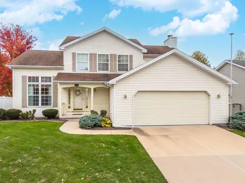 Exterior - 1015 Sawgrass Dr, Normal, IL 61761 photo 1 of 13