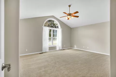 Bedroom - 2004 Emerald Dr, Champaign, IL 61822 photo 1 of 3