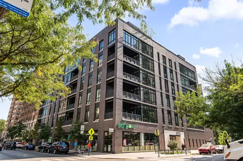 2773 N Hampden Ct #401, Chicago, IL 60614