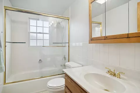 3780 N Firestone Dr, Hoffman Estates, IL 60192 photo 21