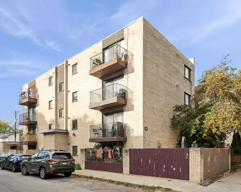 2601 W Foster Ave #3S, Chicago, IL 60625