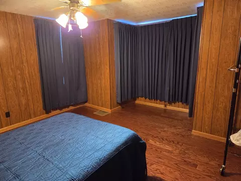 Bedroom - 712 E Monroe St, Bloomington, IL 61701 photo 2 of 2
