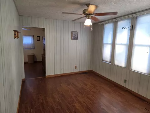 Living - 712 E Monroe St, Bloomington, IL 61701 photo 4 of 5
