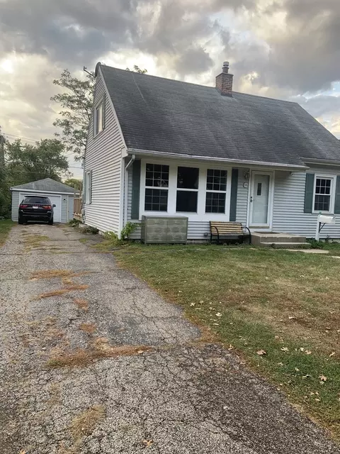 536 Fremont St, West Chicago, IL 60185