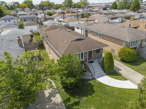 7728 Natchez Ave, Burbank, IL 60459