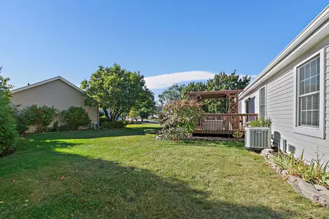 Exterior - 577 Eastwick Ln, Bartlett, IL 60103 photo 6 of 6
