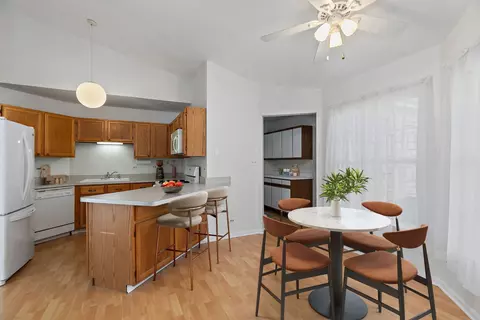 Dining - 577 Eastwick Ln, Bartlett, IL 60103 photo 1 of 1