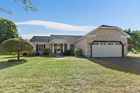 577 Eastwick Ln, Bartlett, IL 60103