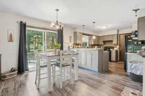 Other - 112 Crestview Dr, Hamilton, IL 62341 photo 1 of 6