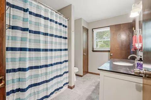 Bath - 112 Crestview Dr, Hamilton, IL 62341 photo 2 of 2