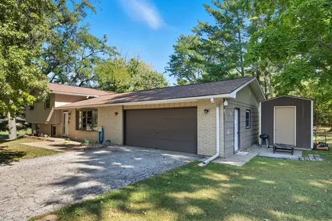 112 Crestview Dr, Hamilton, IL 62341