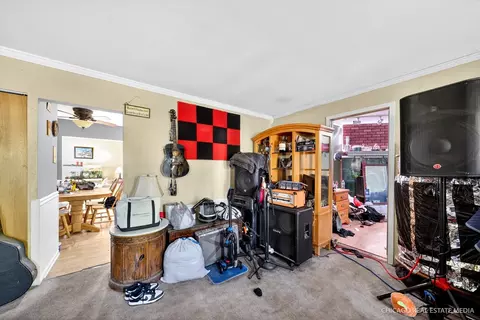 Entry Way - 135 Springleaf Dr, Bolingbrook, IL 60440 photo 1 of 2