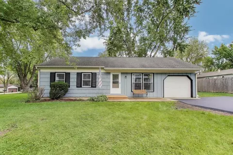 3207 Sunrise View St, Mchenry, IL 60050