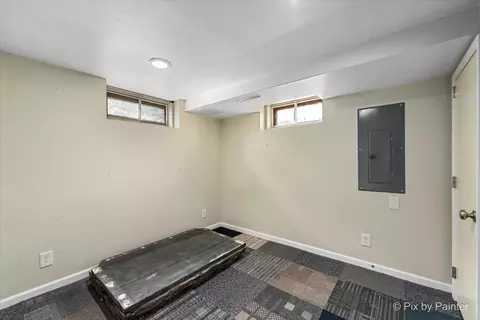 Bedroom - 1911 Highview Ave, Mchenry, IL 60050 photo 4 of 4