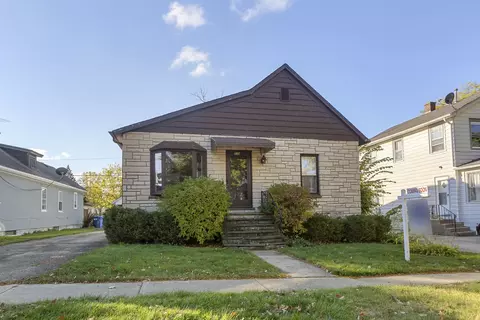 239 Sheridan Ave, Highwood, IL 60040