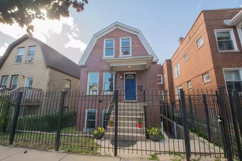 2728 N Campbell Ave, Chicago, IL 60647