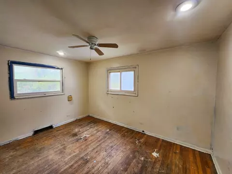 Bedroom - 3236 Roesner Dr, Markham, IL 60428 photo 1 of 3