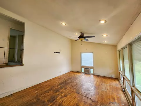 Living - 3236 Roesner Dr, Markham, IL 60428 photo 1 of 2