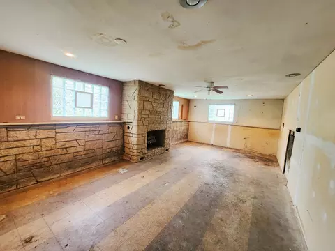 Living - 3236 Roesner Dr, Markham, IL 60428 photo 2 of 2