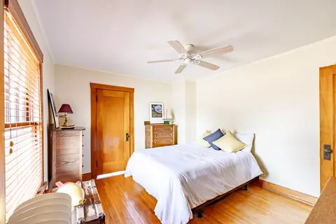 Bedroom - 650 Park St, Elgin, IL 60120 photo 2 of 3
