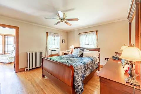 Bedroom - 650 Park St, Elgin, IL 60120 photo 1 of 3